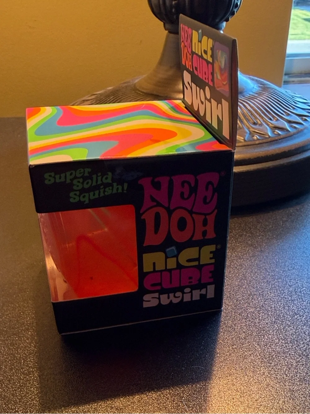 Nice Cube Swirl Super Solid Squish - Red